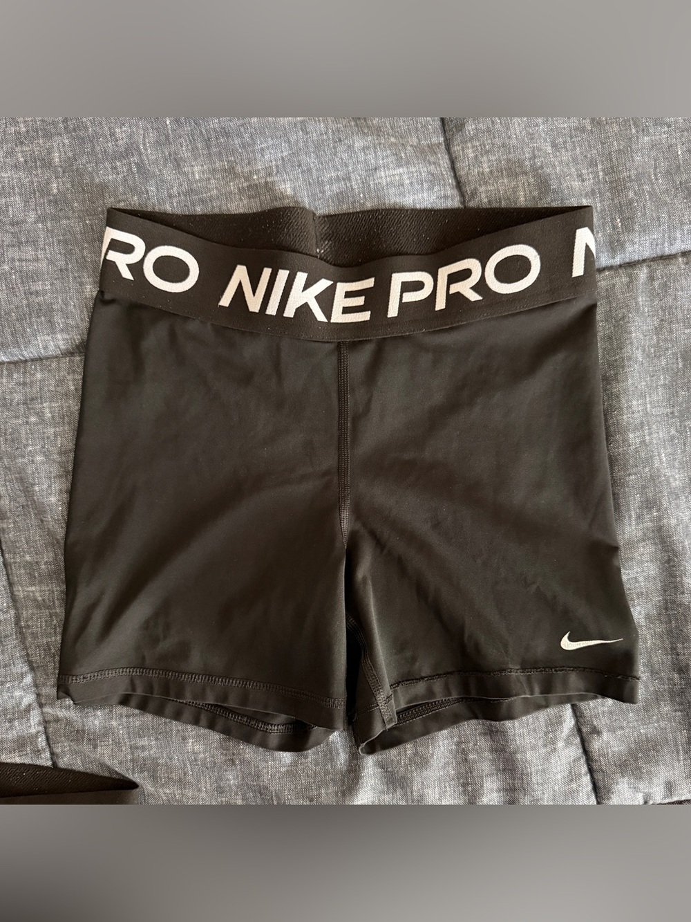 Nike Pro Black Women's (M) Volleyball Shorts